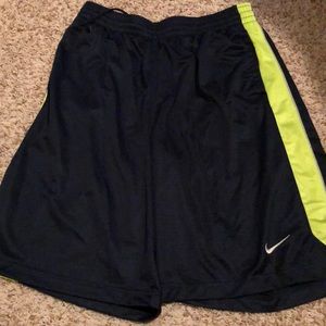 Men’s size XL Nike basketball shorts